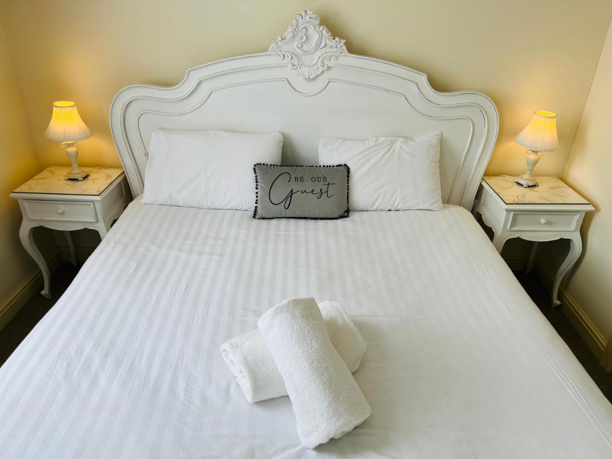 Heath Cottage Hotel Dewsbury Kültér fotó