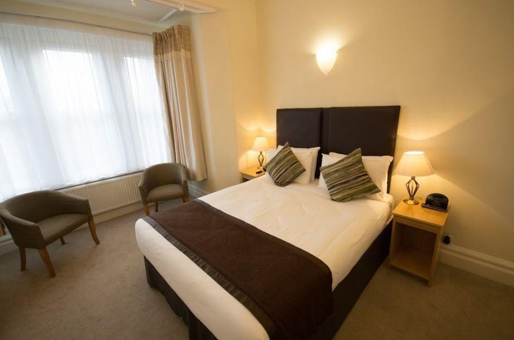 Heath Cottage Hotel Dewsbury Kültér fotó