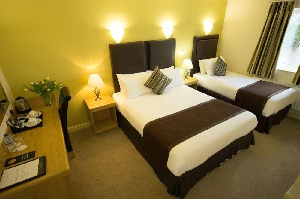 Heath Cottage Hotel Dewsbury Kültér fotó