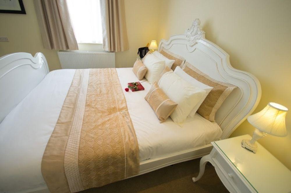 Heath Cottage Hotel Dewsbury Kültér fotó